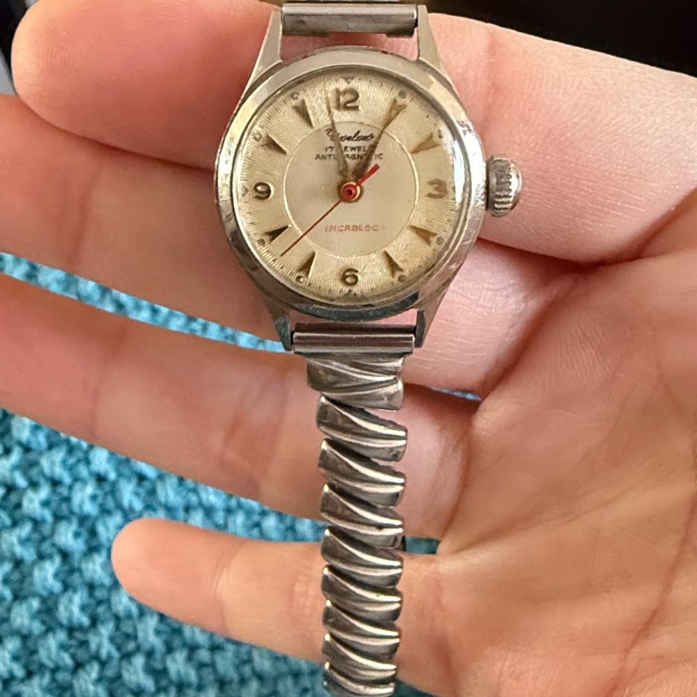 Vintage Silver Watch - Picture 2 of 4